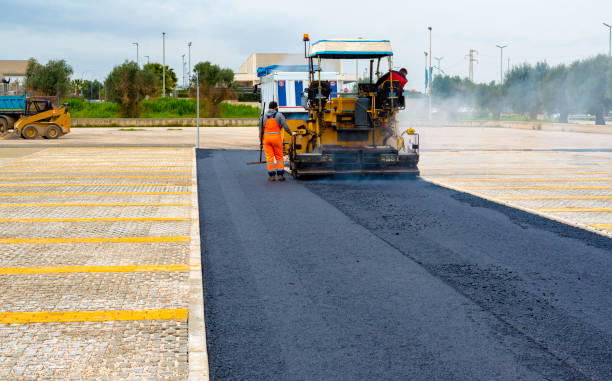 Best Driveway Paving Contractor  in Humboldt, IA